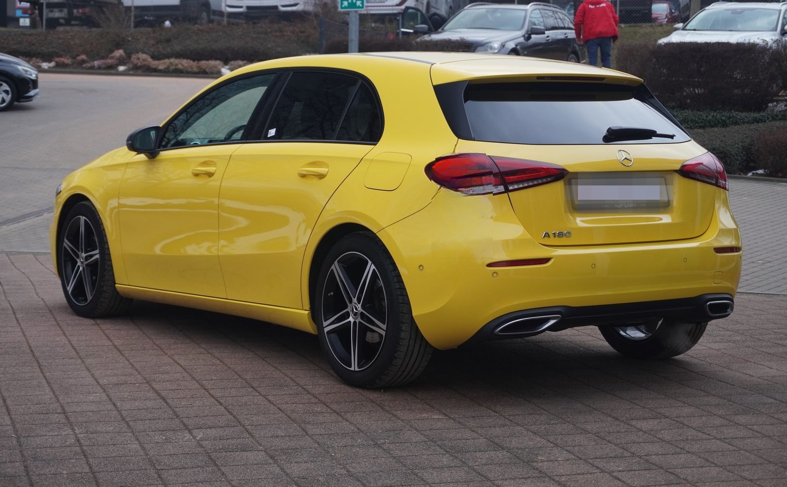 Mercedes-Benz A180 Progressive LED Navi Totwinkel Kamera Leder foto 3