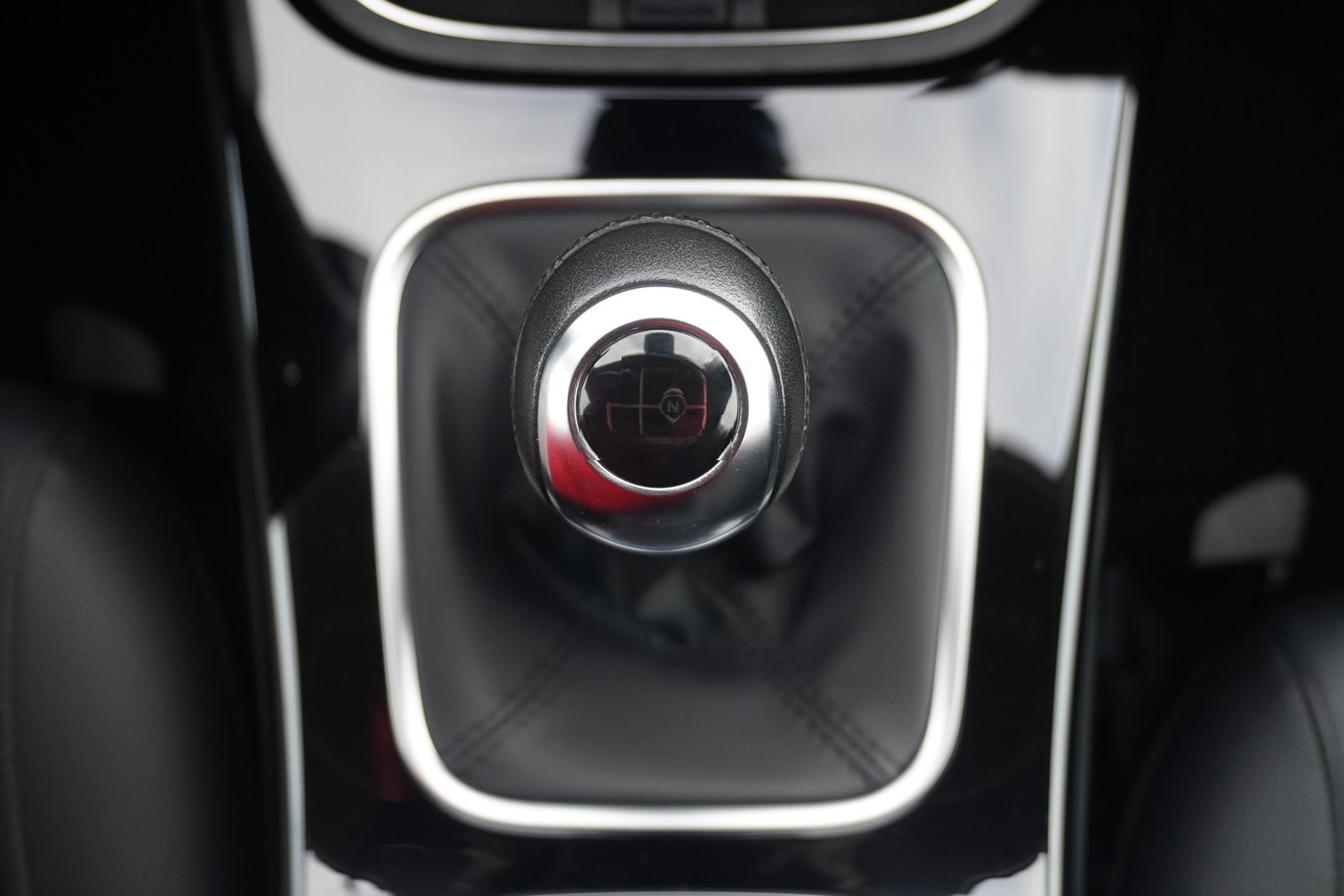 Mercedes-Benz A180 Progressive LED Navi Totwinkel Kamera Leder foto 25