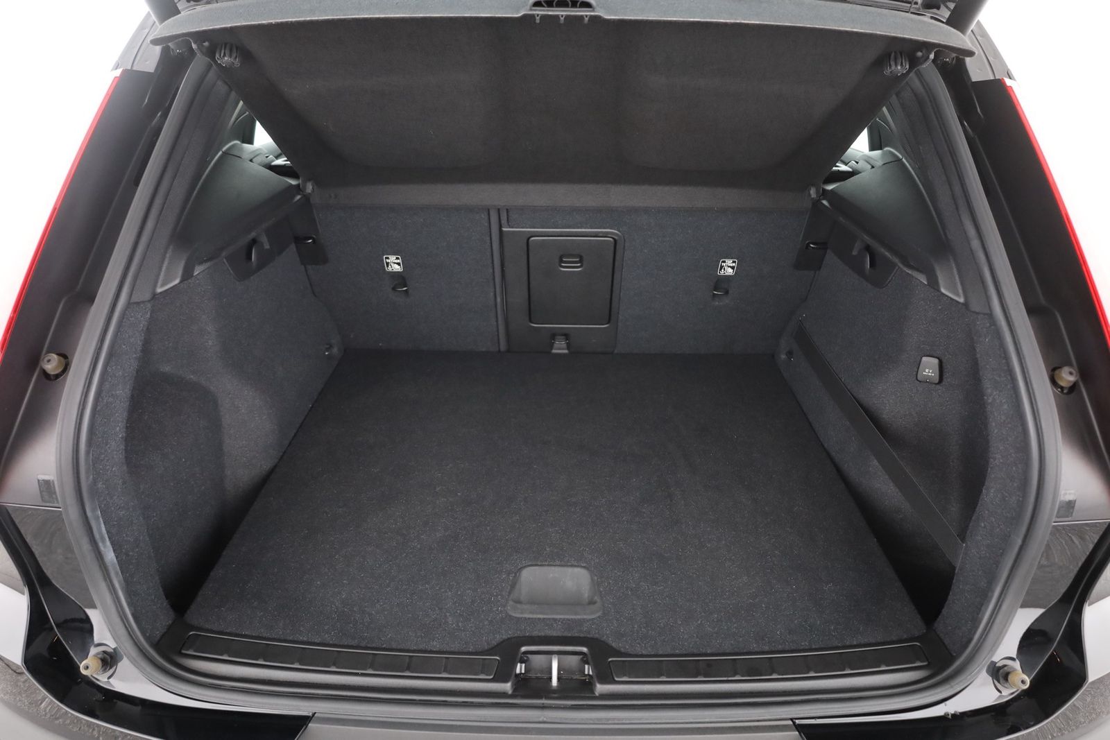 Volvo XC40 D3 Momentum AWD LED Navi Kamera Memory ACC foto 24