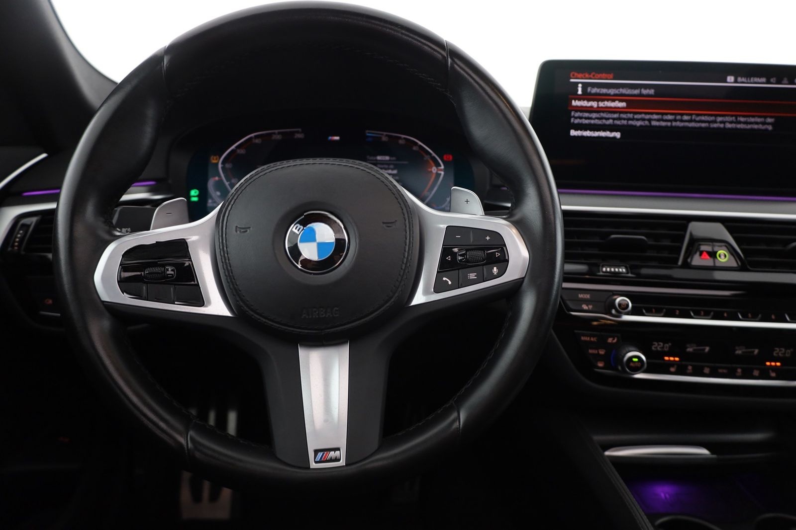 BMW 520d xDrive M Sport Aut. LED Navi Pano 360° foto 15