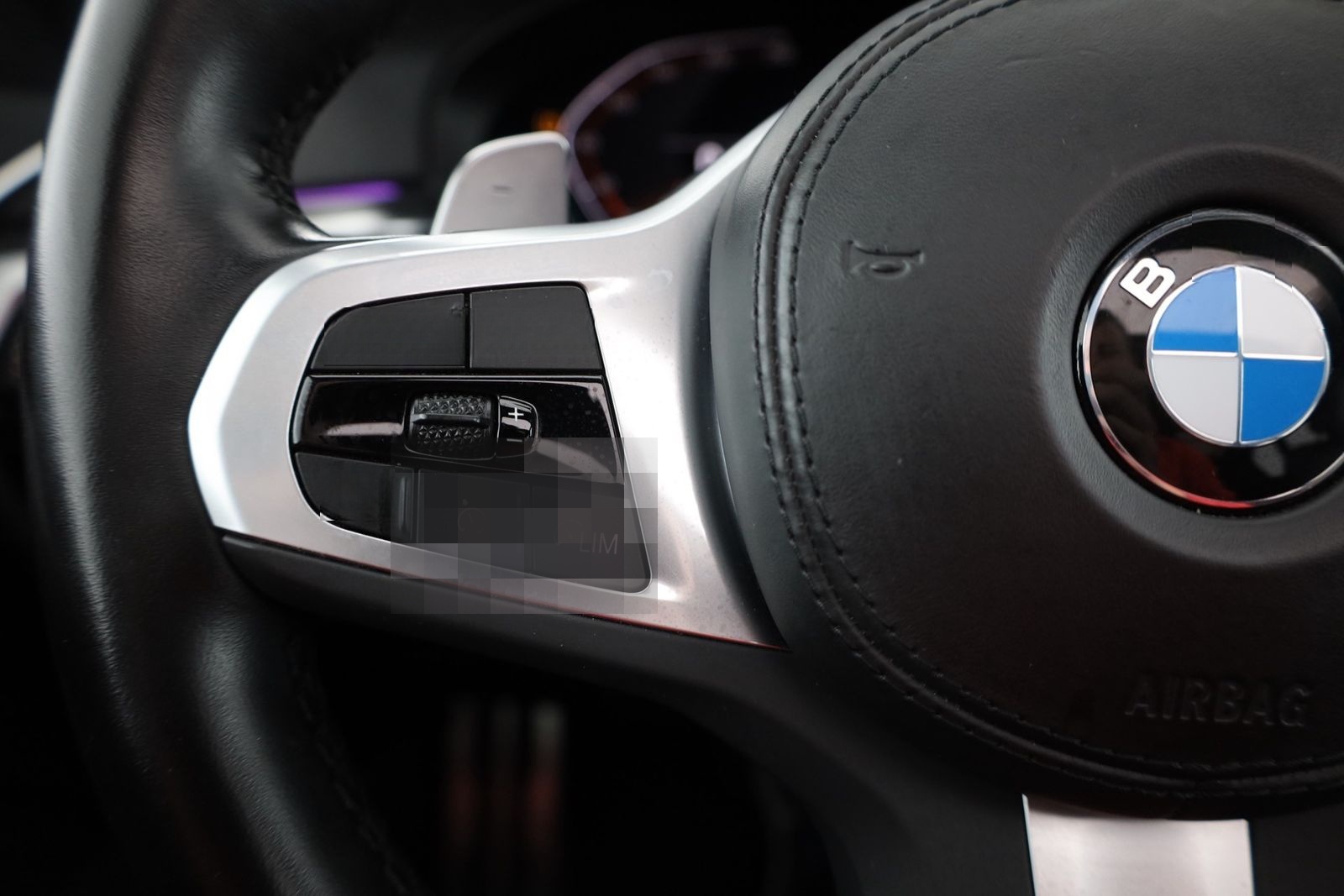 BMW 520d xDrive M Sport Aut. LED Navi Pano 360° foto 16