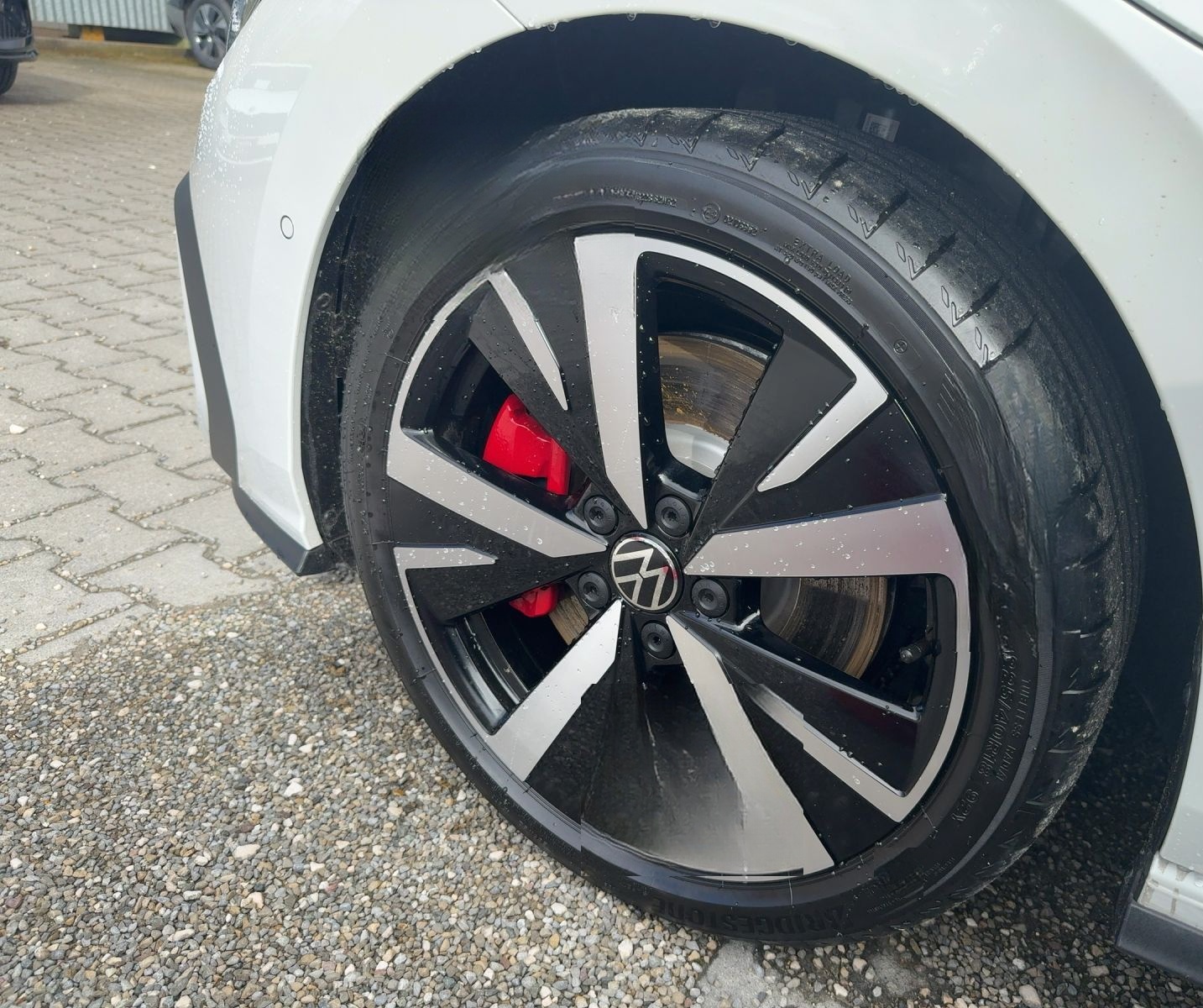 Volkswagen Golf GTE Black Style 1.5TSI eHybrid AHK HuD PANO foto 14