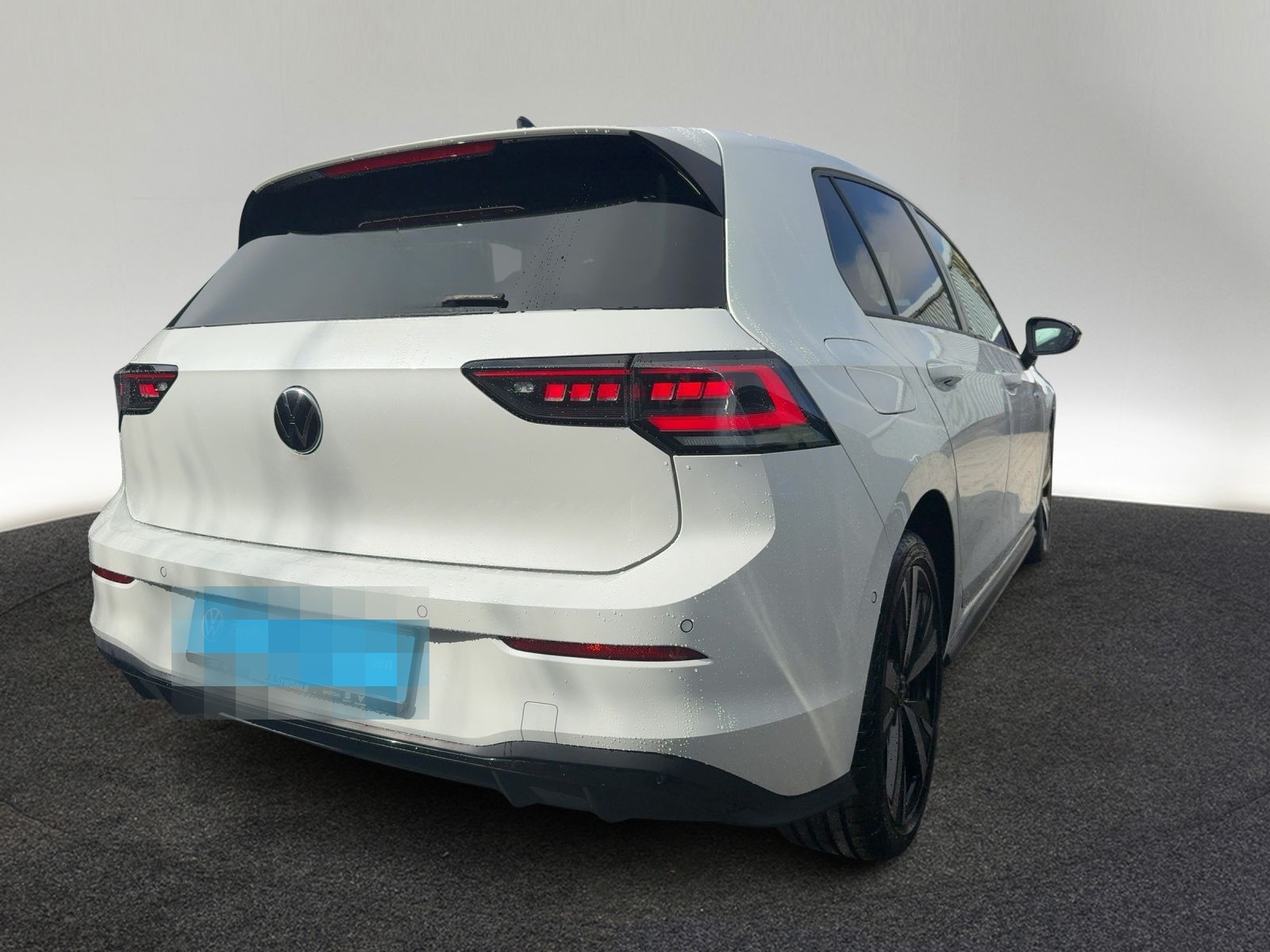 Volkswagen Golf GTE Black Style 1.5TSI eHybrid AHK HuD PANO foto 4