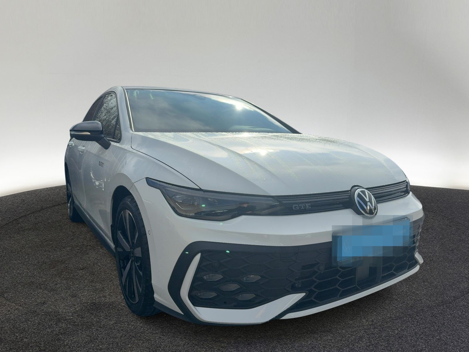 Volkswagen Golf GTE Black Style 1.5TSI eHybrid AHK HuD PANO foto 5