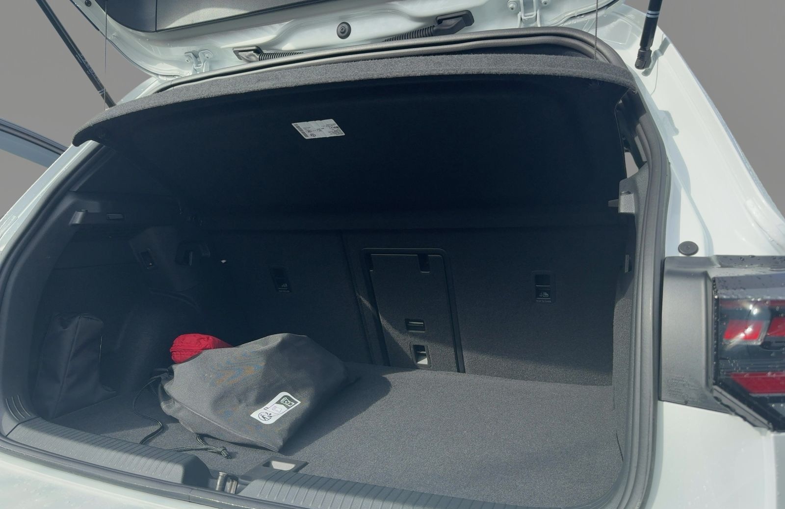 Volkswagen Golf GTE Black Style 1.5TSI eHybrid AHK HuD PANO foto 8