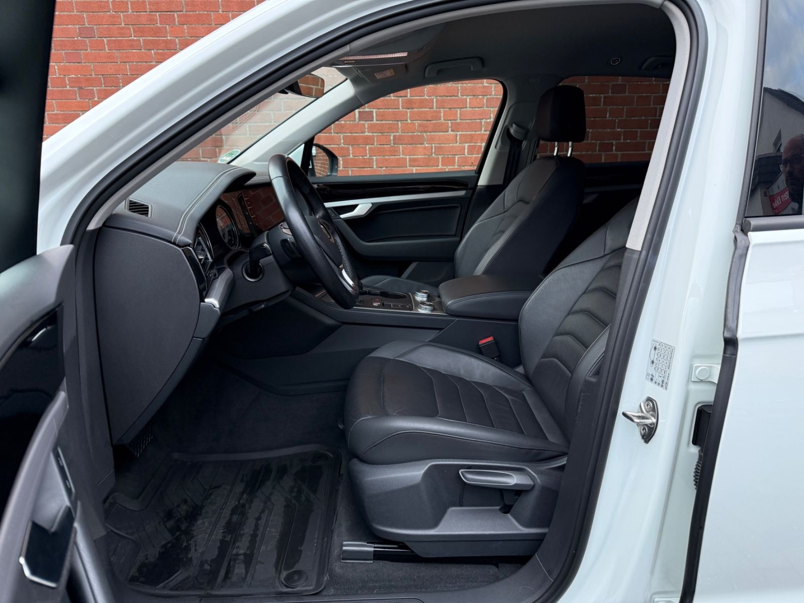 Volkswagen Touareg 3.0 4Motion"ACC"LED"AppCar"Kam"4xSiHz"21 foto 16