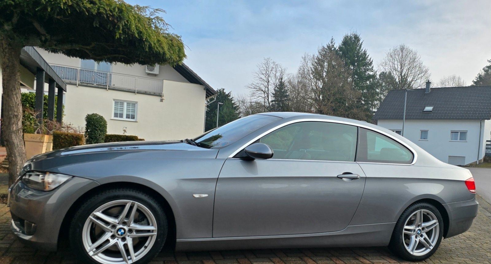 BMW 325i Coupé | 48.600 km | HU Neu | Scheckheft  foto 2