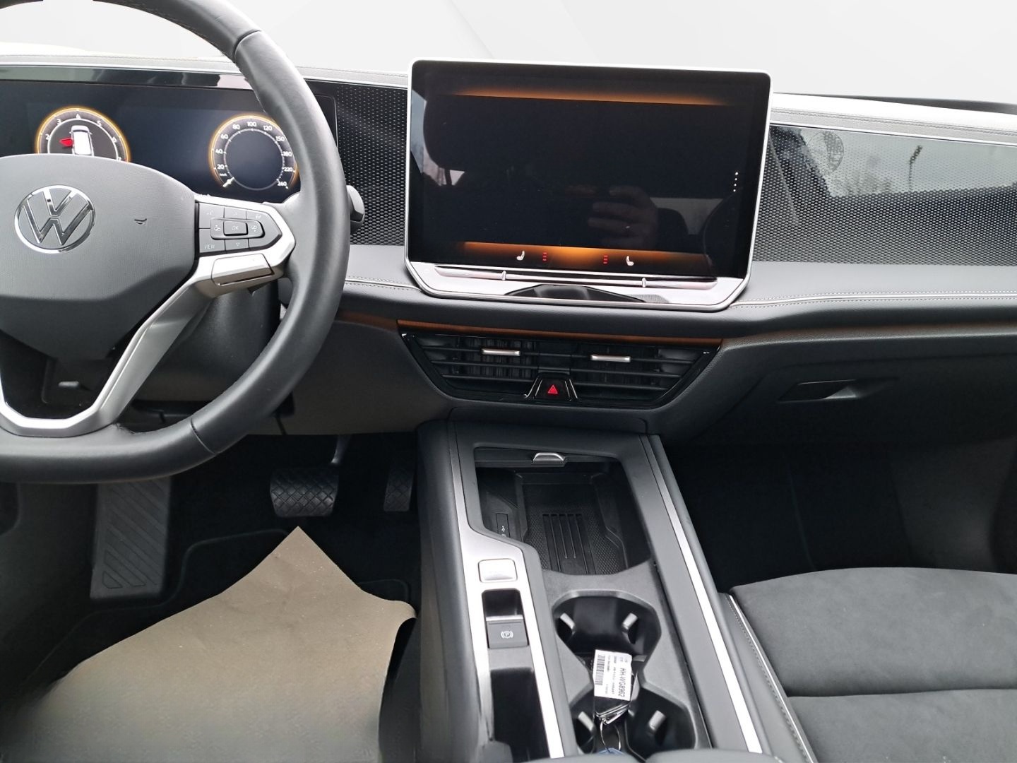 Volkswagen Passat 1.5 eTSI DSG Business DIGITAL COCKPIT PRO foto 16