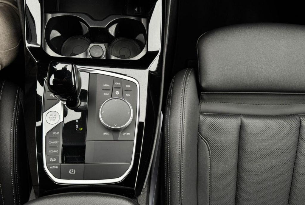 BMW X3 xDrive 20d M-Sport LED Parkassist LiveCockpit foto 8