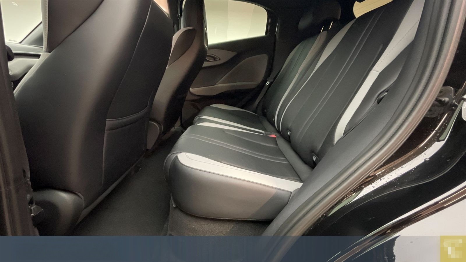 BYD Dolphin Surf Comfort Autom foto 8