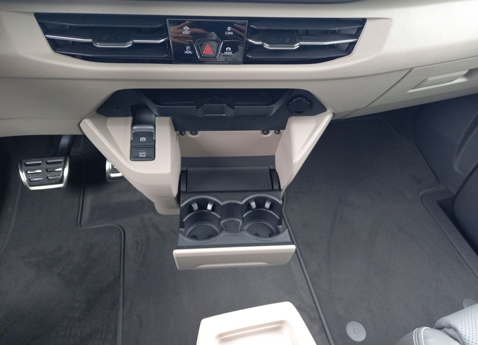 Volkswagen T7 Multivan Style 2,0 l 150 kW TSI OPF 7-Gang-DS foto 11