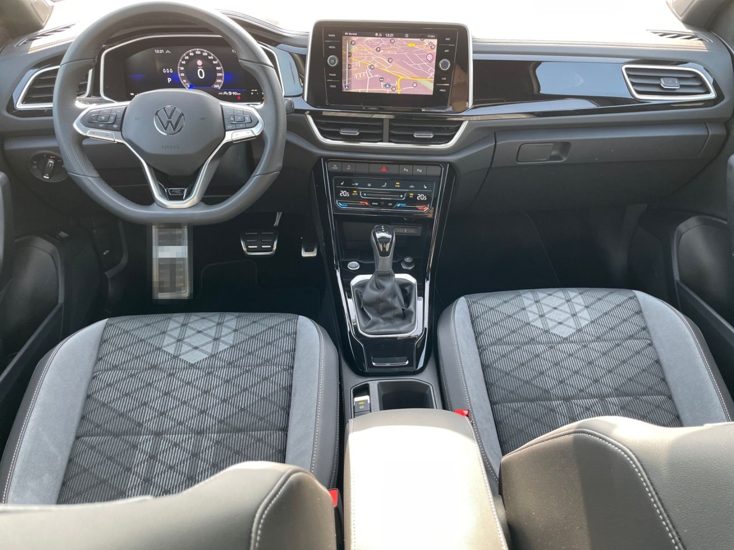 Volkswagen T-Roc R-Line 1.5 TSI DSG MATRIX/NAVI/KAMERA/PANO foto 12