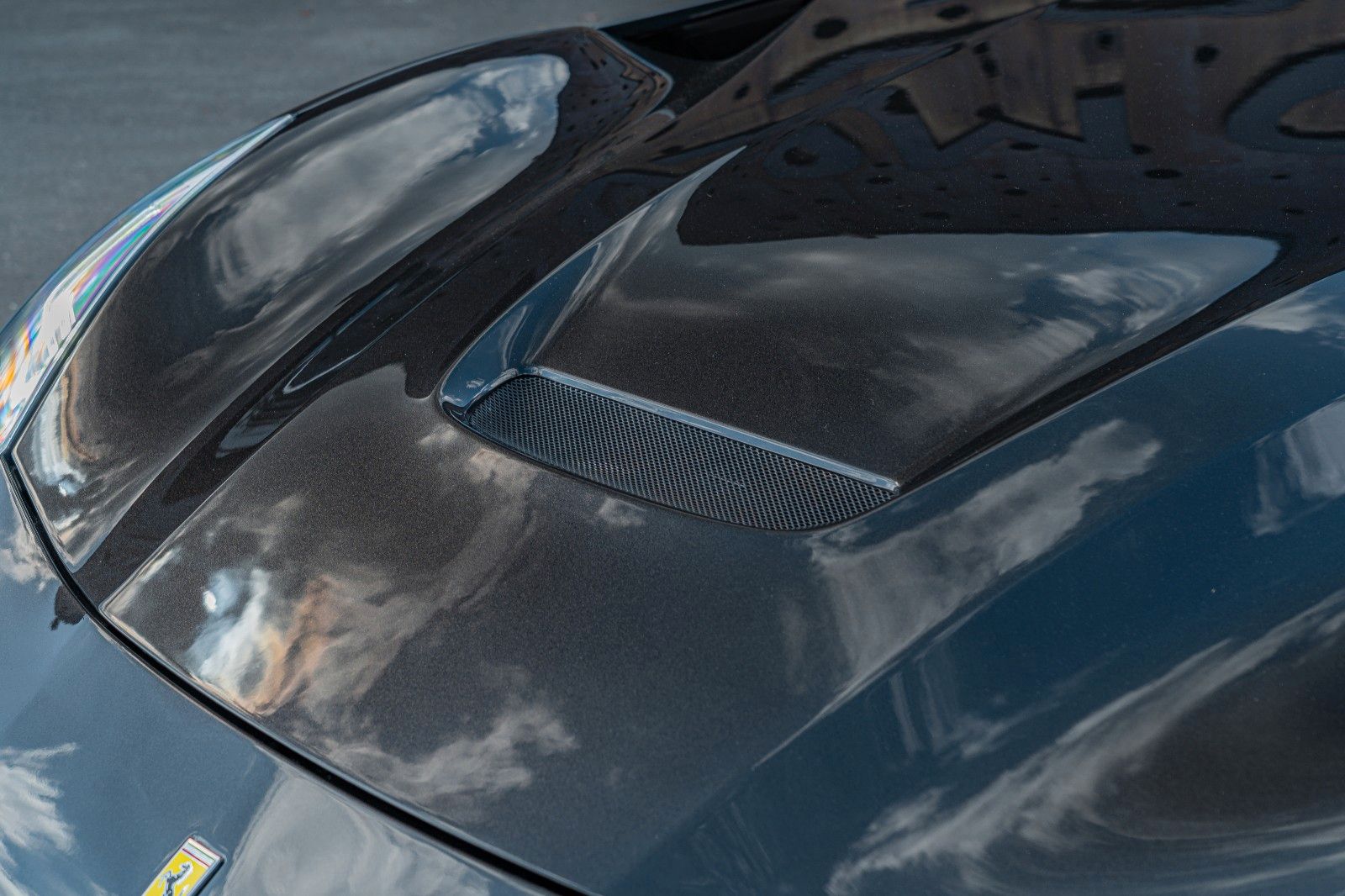 Ferrari F12 Berlinetta *ALCANTARA*CUSTOM*CARBON* foto 11
