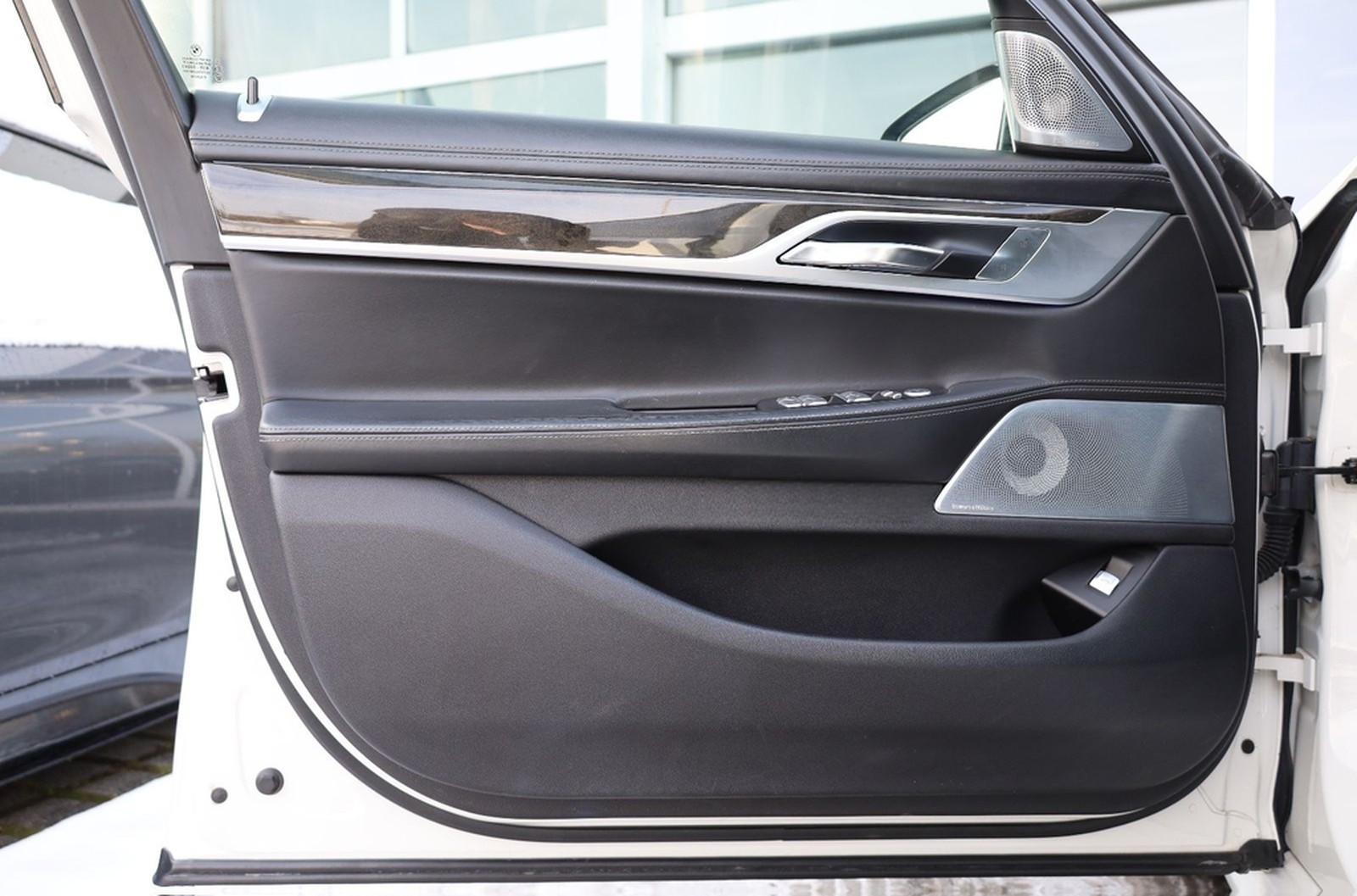 BMW 750Li/M/360*/HUD/MASSAGE/SKYLOUNGE/B&W/PANO/R20 foto 9