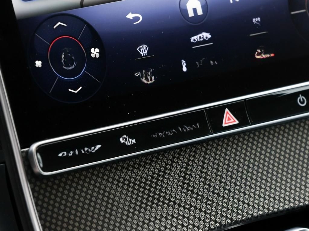 Mercedes-Benz C 300 d 4M AMG-Sport/360/DIGITAL/Distr/HUD/Night foto 12