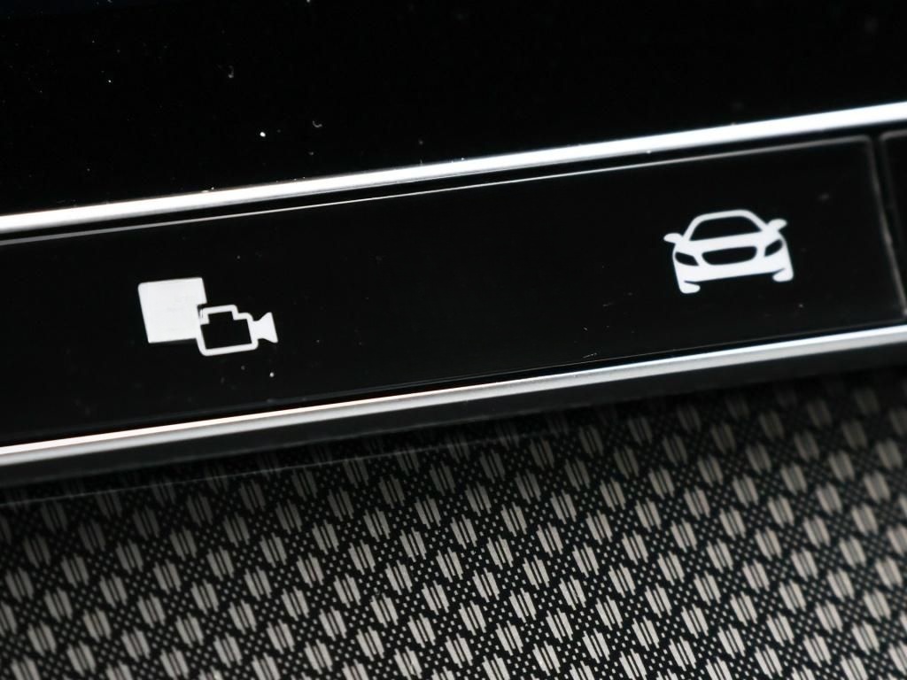 Mercedes-Benz C 300 d 4M AMG-Sport/360/DIGITAL/Distr/HUD/Night foto 20