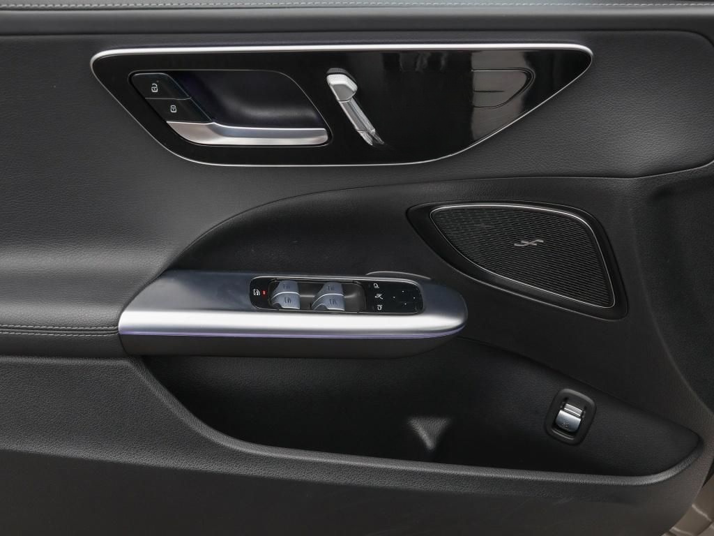 Mercedes-Benz C 300 d 4M AMG-Sport/360/DIGITAL/Distr/HUD/Night foto 10