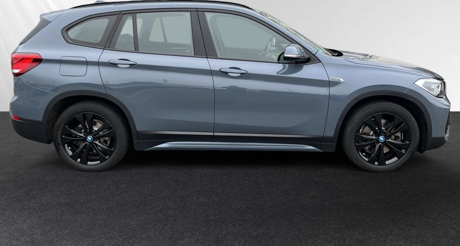 BMW X1 xDrive25e SportLine|AHK|Stop&Go|Parkassistent foto 2