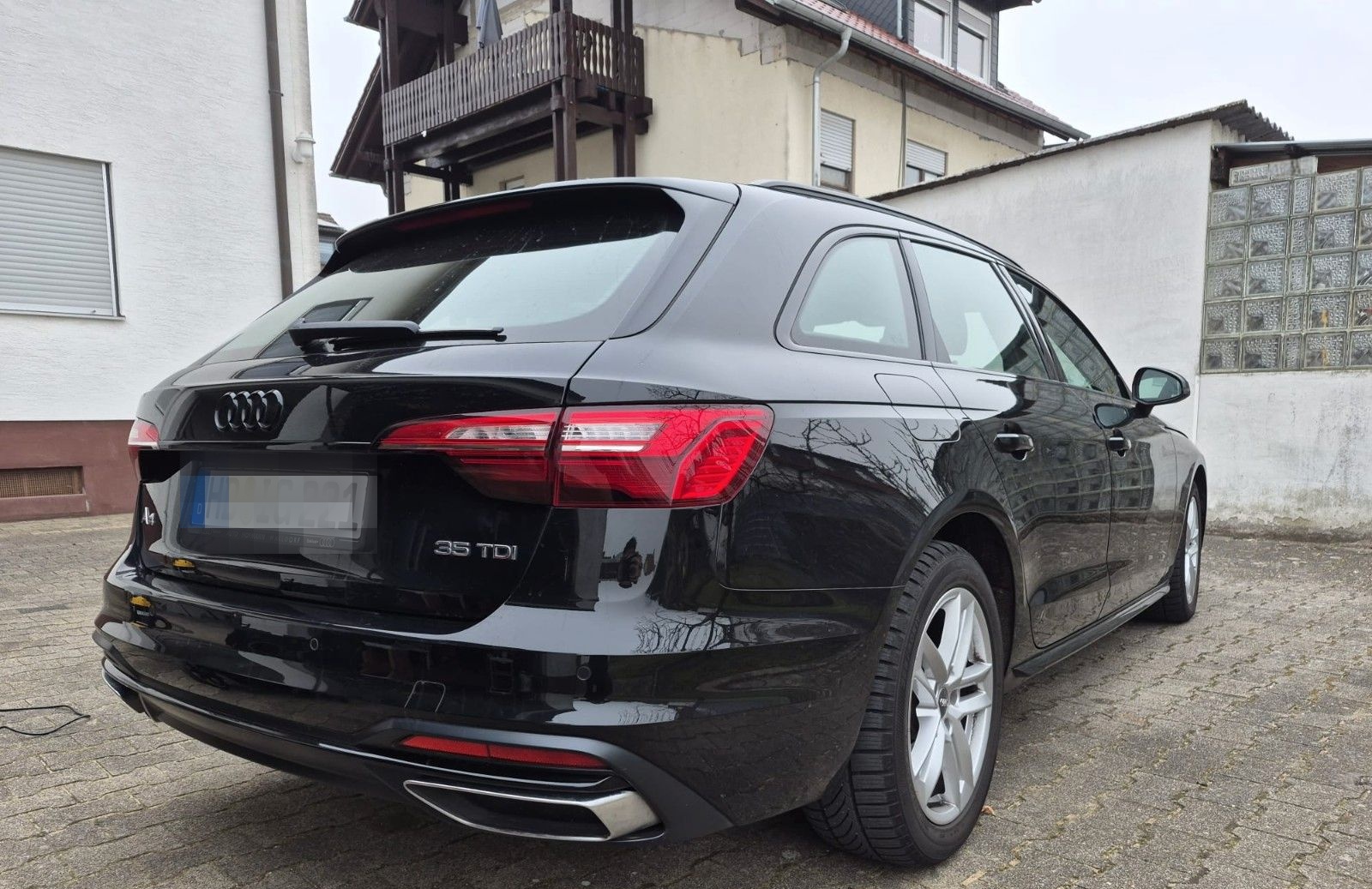 Audi A4 Avant 35 TDI advanced Audi History 100% foto 4