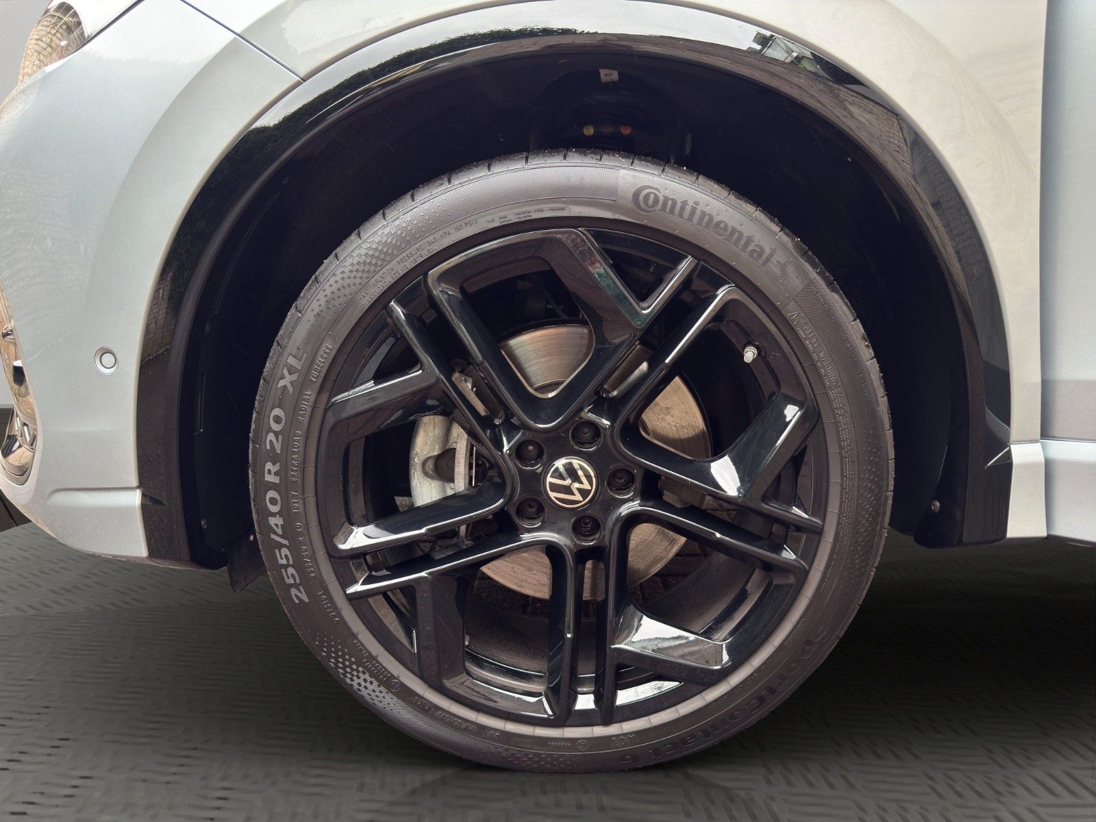 Volkswagen Tiguan 2.0 TSI OPF 4MOTION DSG R-Line foto 21