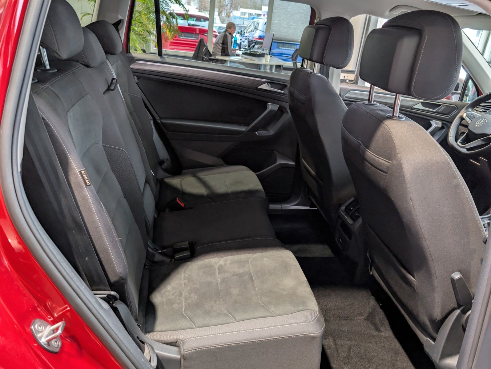 Volkswagen Tiguan Allspace 2.0 TDI SCR 4Motion DSG Elegance foto 12