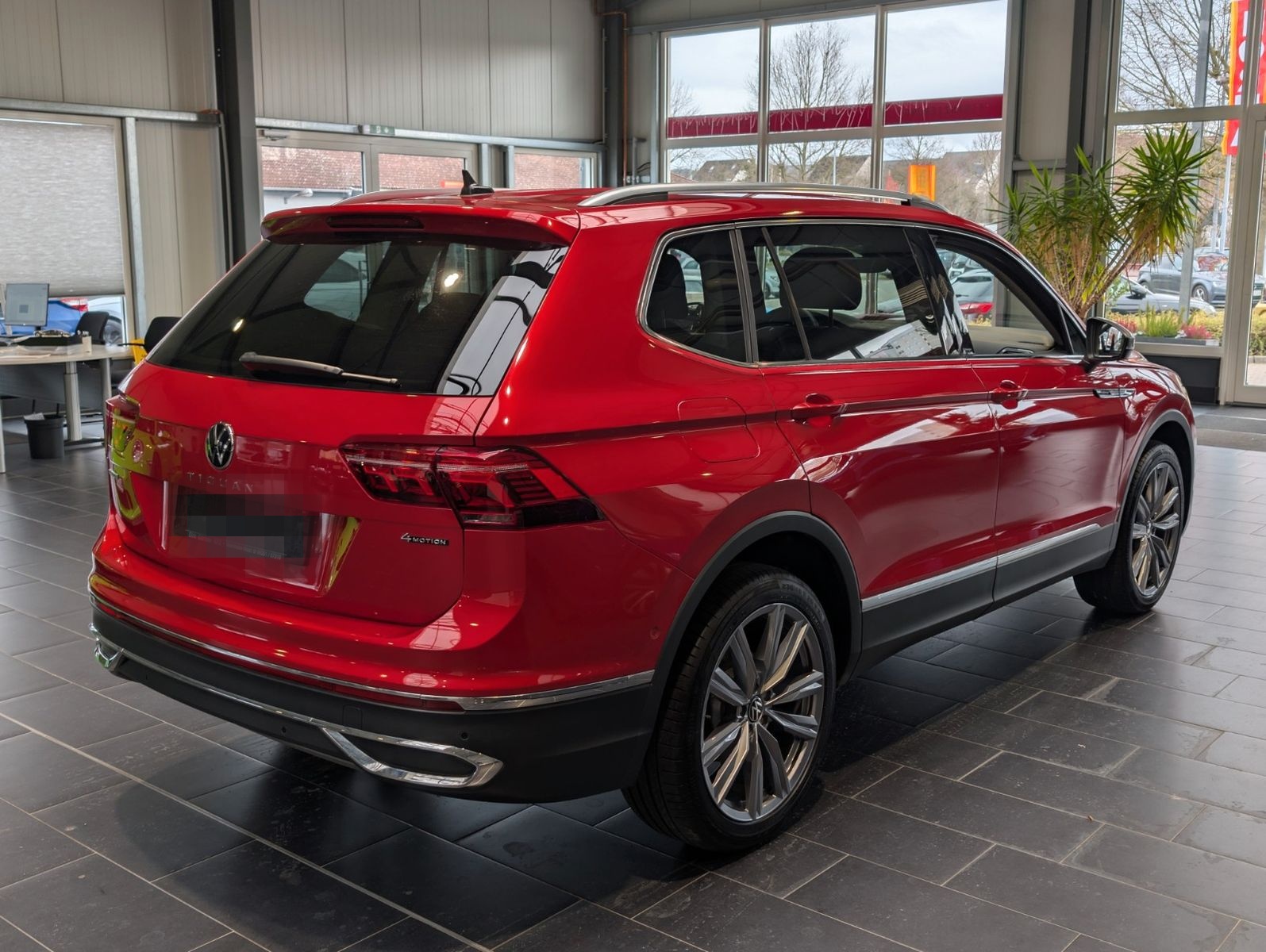 Volkswagen Tiguan Allspace 2.0 TDI SCR 4Motion DSG Elegance foto 4
