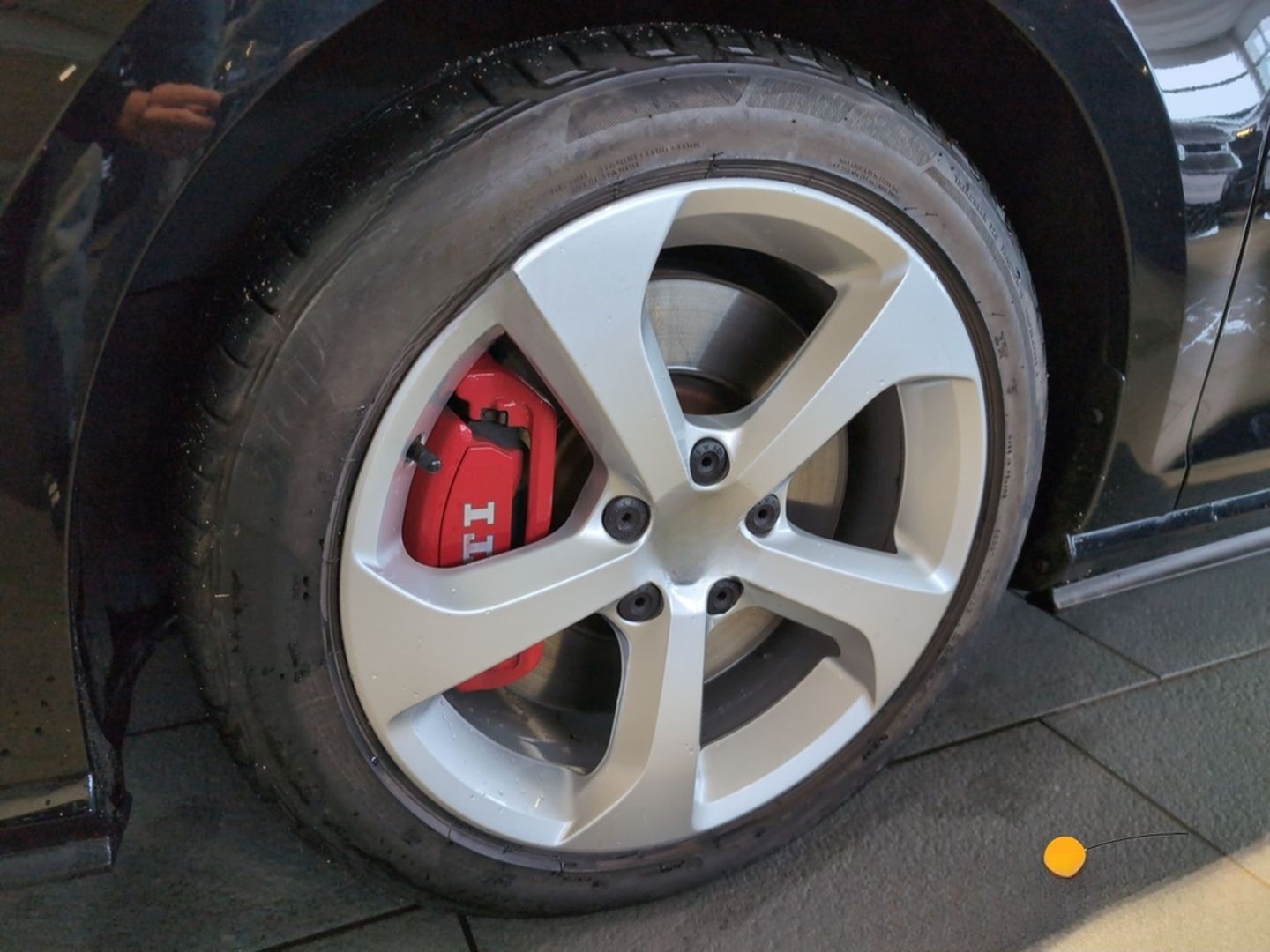Volkswagen Golf GTI VII Performance 2,0 TSI DSG NAVI+ACC+R- foto 15