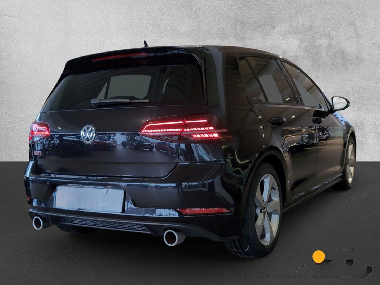 Volkswagen Golf GTI VII Performance 2,0 TSI DSG NAVI+ACC+R- foto 3