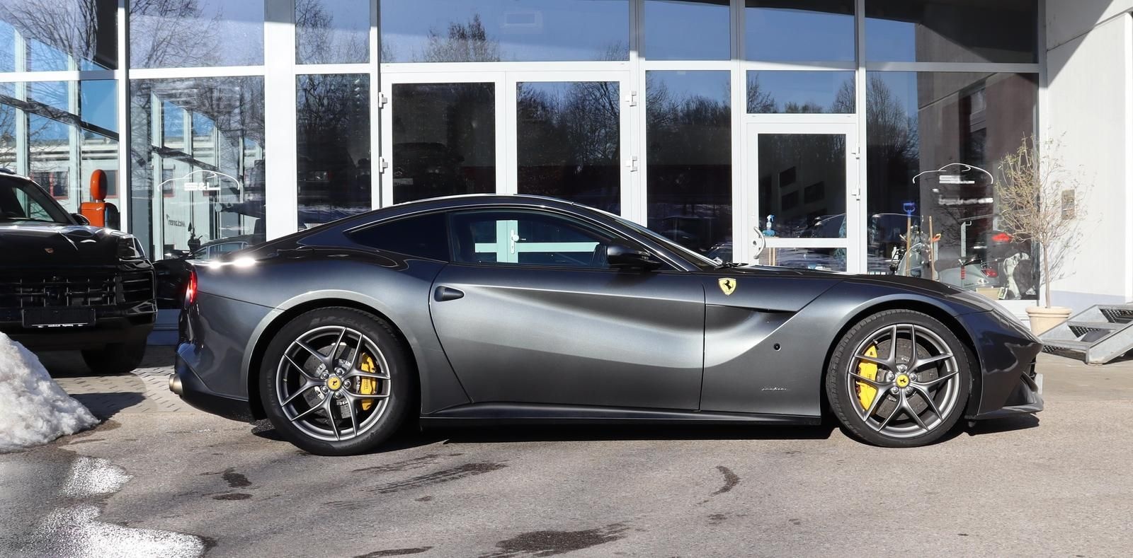 Ferrari F12 Berlinetta Lift foto 16