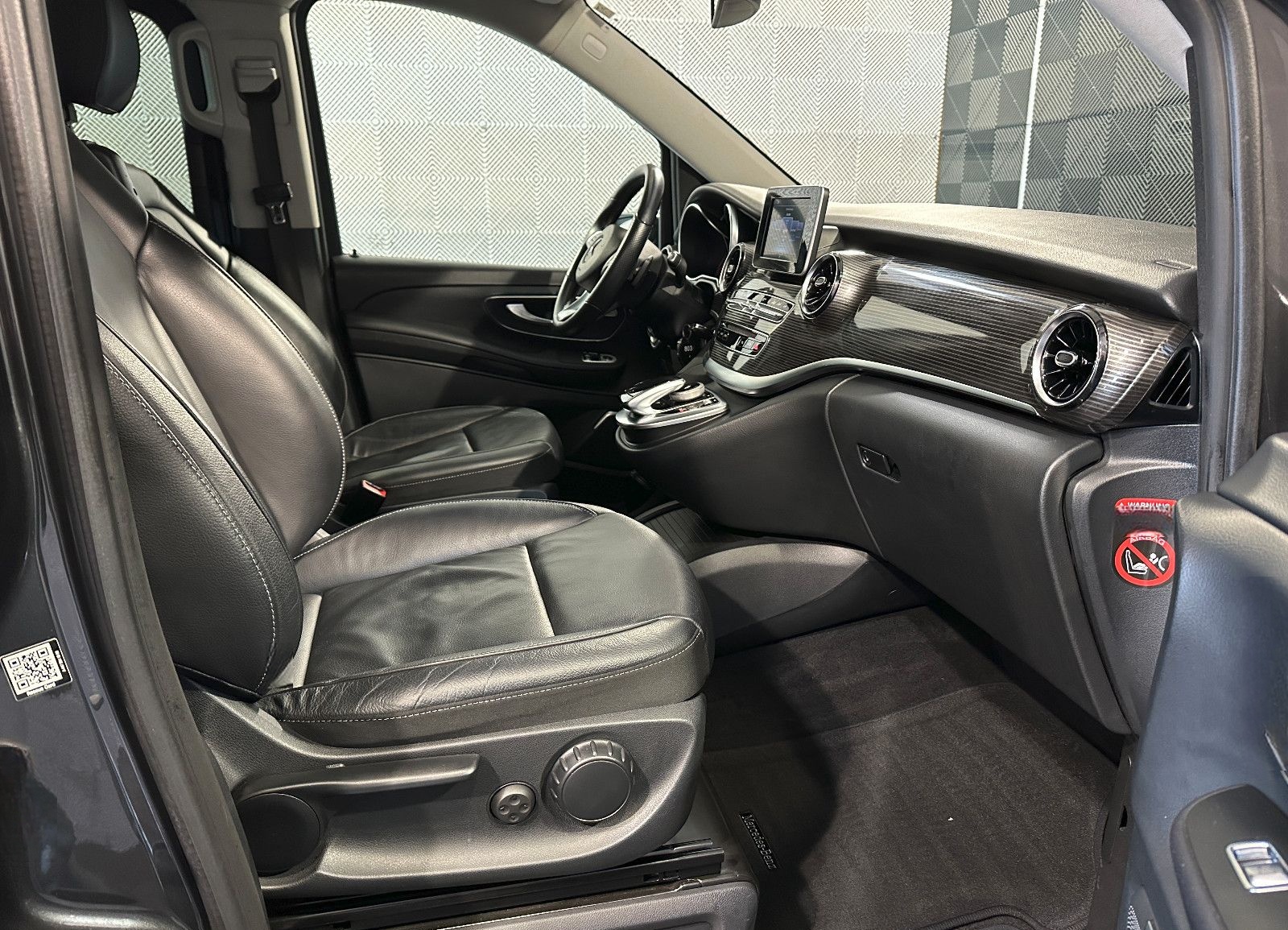 Mercedes-Benz V 300d lang*EDITION*LED-PANO-AHK-R.KAM-SPUR-SHZ foto 18