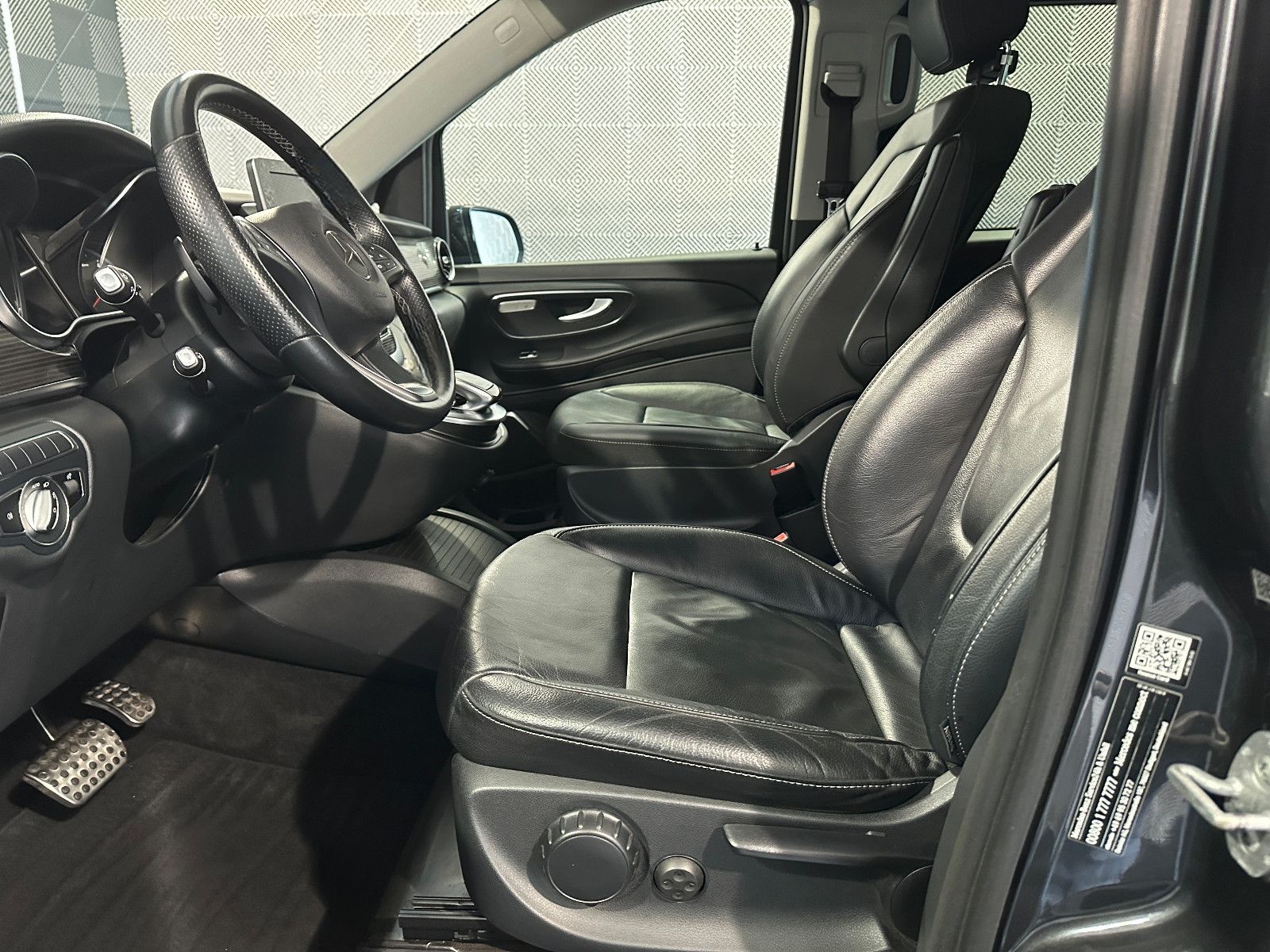 Mercedes-Benz V 300d lang*EDITION*LED-PANO-AHK-R.KAM-SPUR-SHZ foto 22