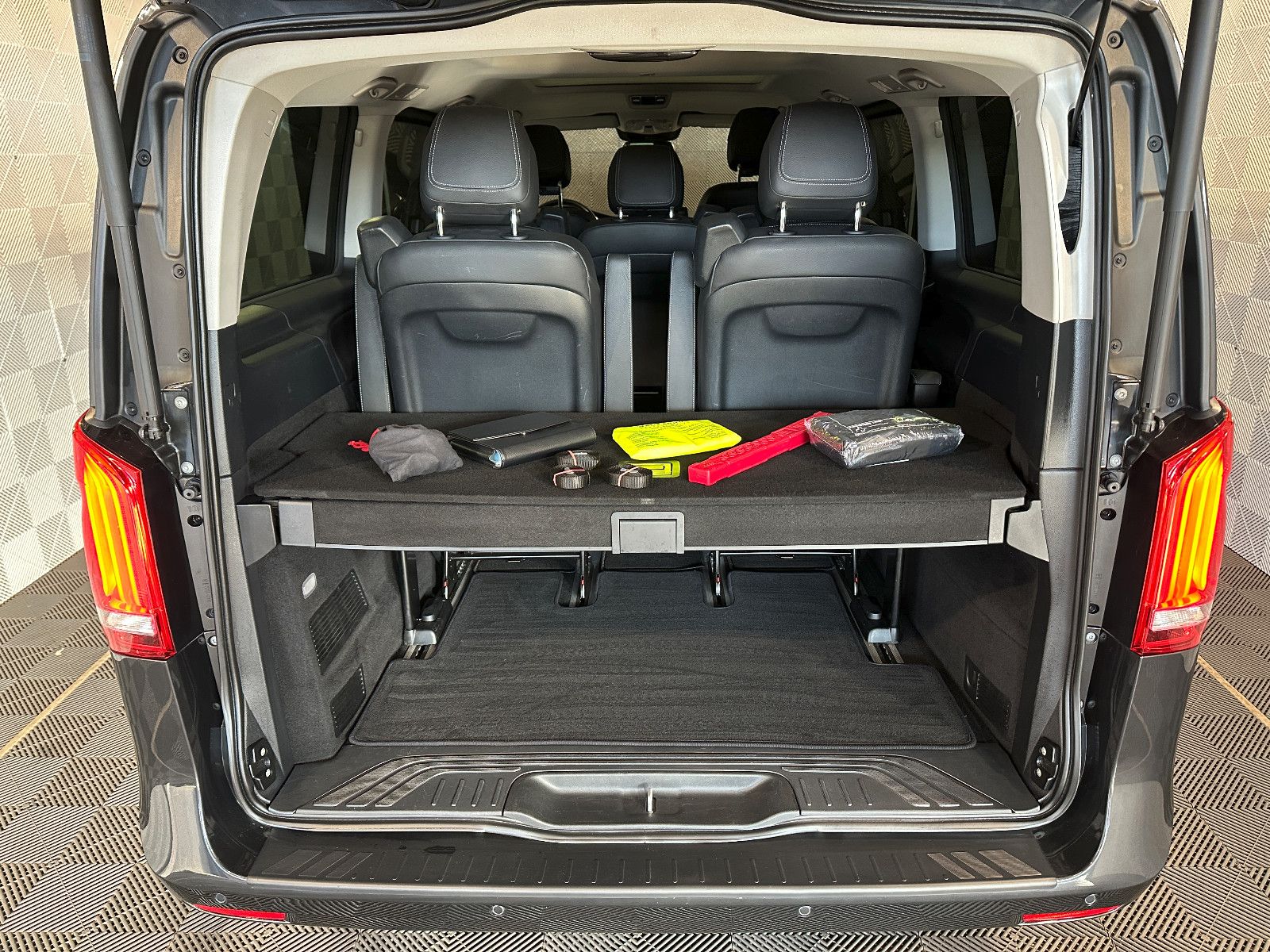 Mercedes-Benz V 300d lang*EDITION*LED-PANO-AHK-R.KAM-SPUR-SHZ foto 5