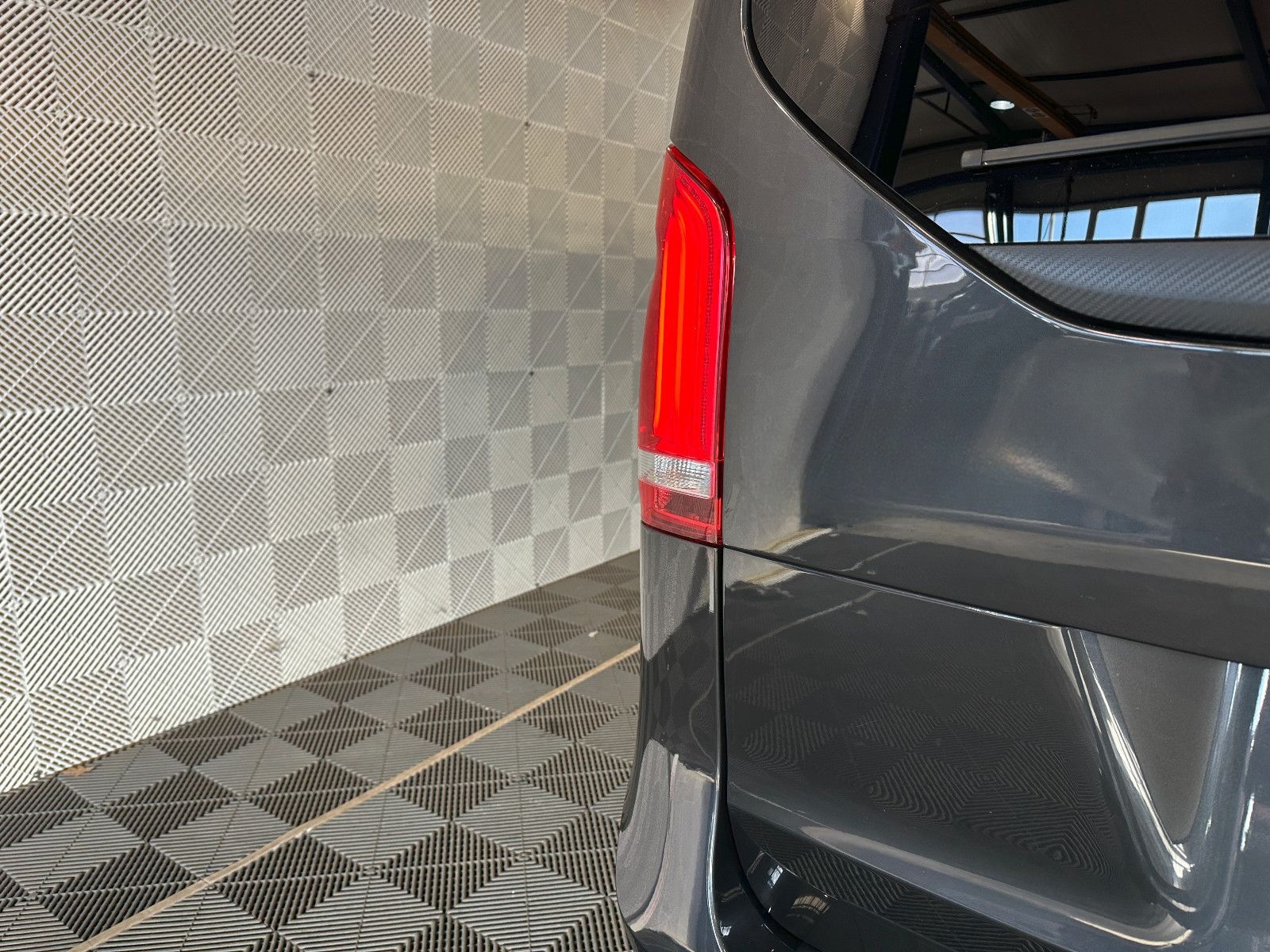 Mercedes-Benz V 300d lang*EDITION*LED-PANO-AHK-R.KAM-SPUR-SHZ foto 8