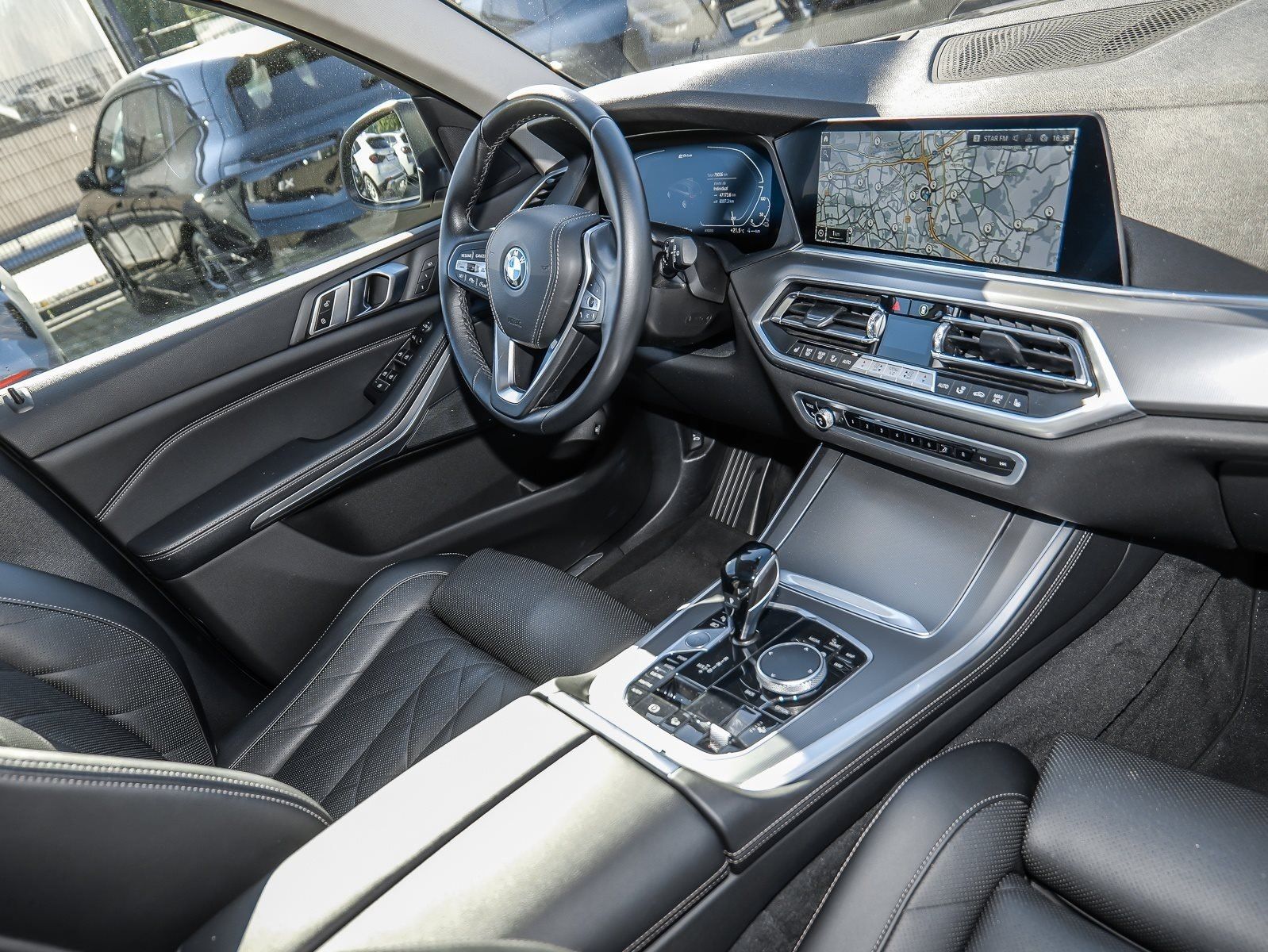 BMW X5 xDrive45e 2-Achs Luftfed. AHK Pano HuD Laser  foto 6