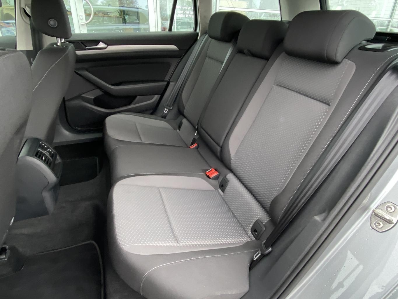 Volkswagen Passat Variant 2.0 TDI DSG APP-CONNECT+KAMERA+LE foto 11