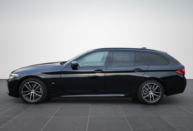 BMW 520 d Touring M-Sport Mild-Hybrid foto 7