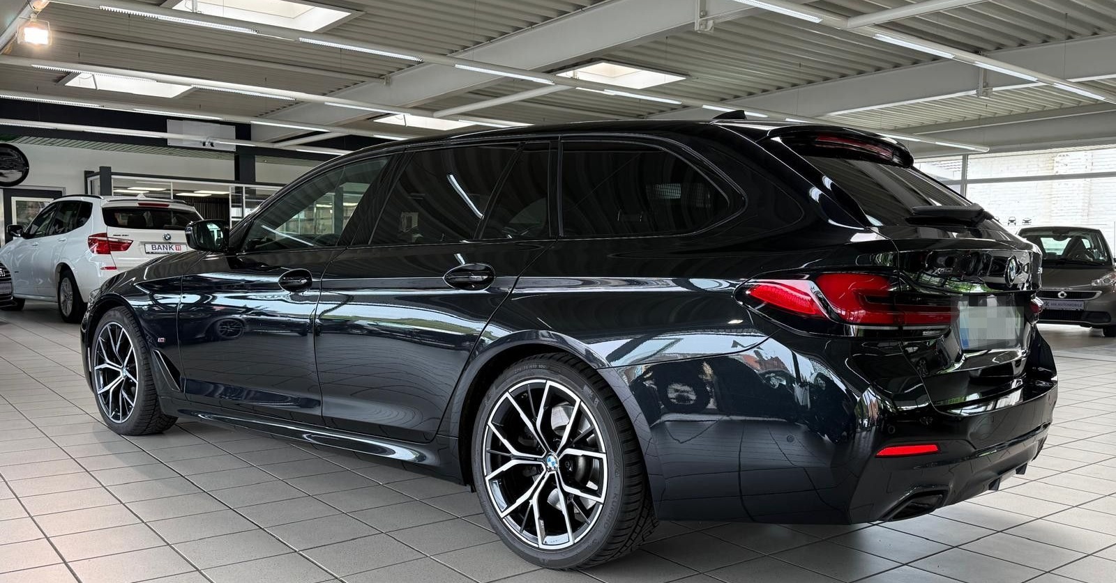 BMW 540d xDrive Touring*M-SPORT*NAV*KAM*21ZOLL* foto 18