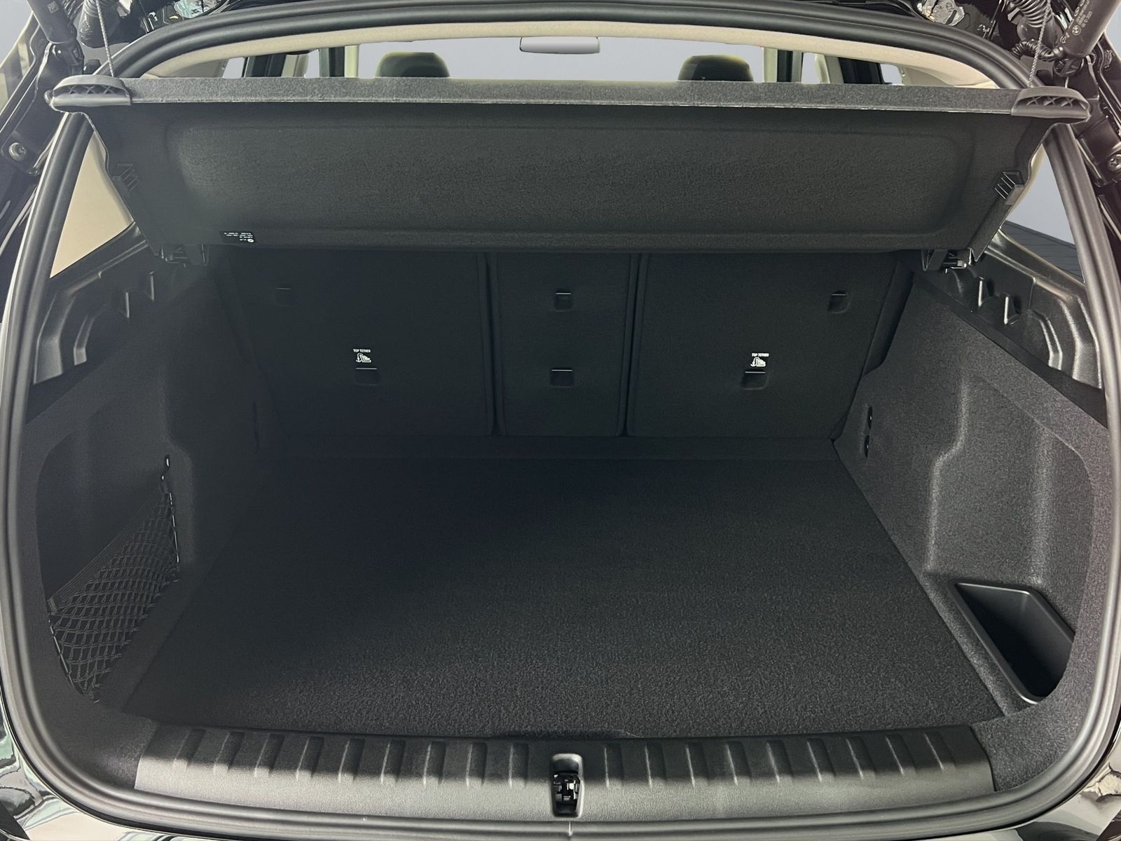 BMW X1 sDrive18i LED AHK RFK Parkassist. foto 16