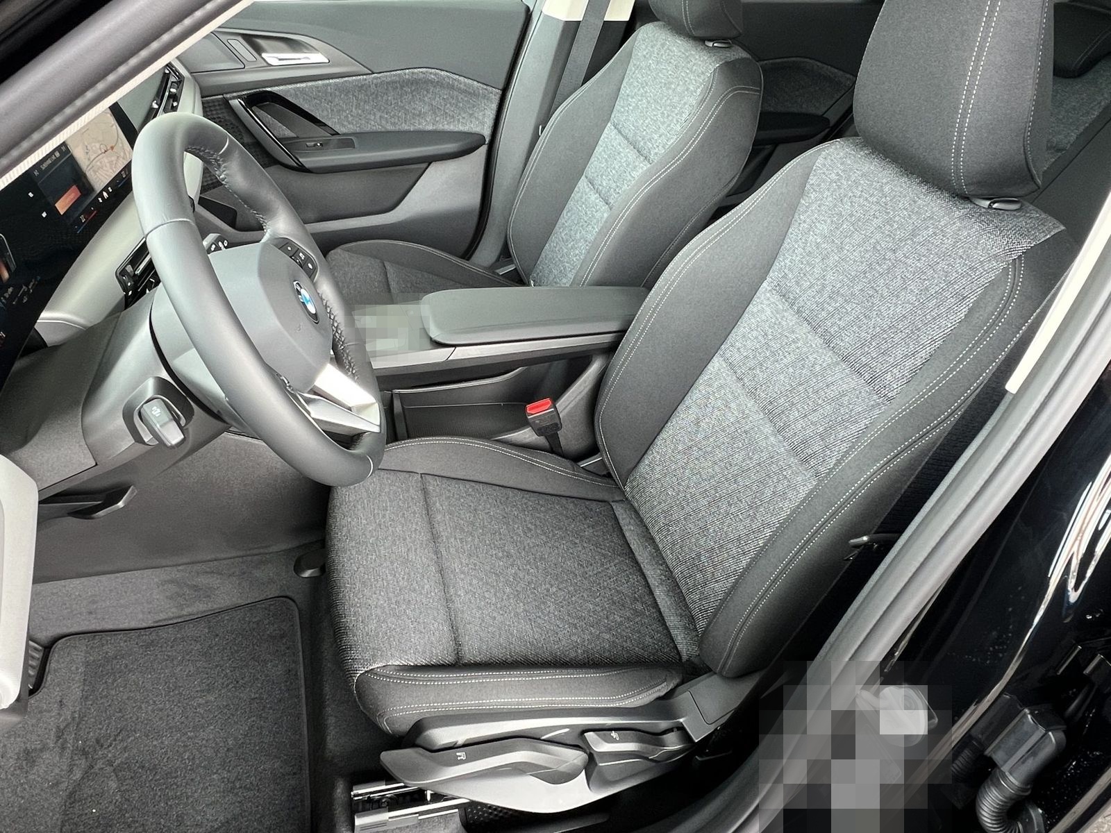 BMW X1 sDrive18i LED AHK RFK Parkassist. foto 8