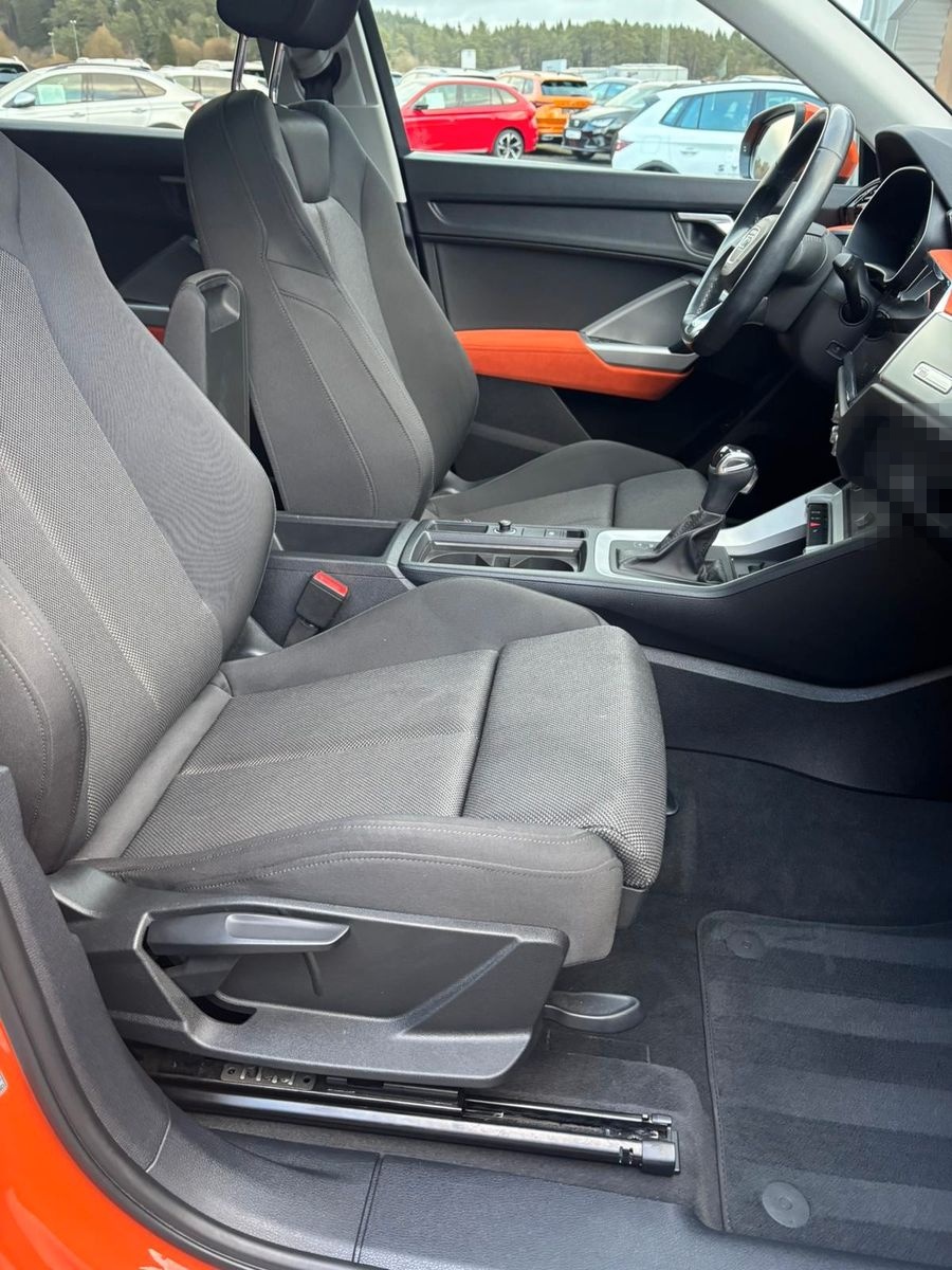 Audi Q3 35 TFSI S line/AHK/19´/Pano/virtual foto 14