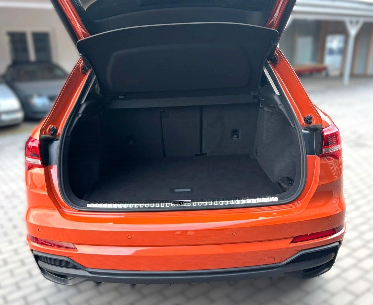 Audi Q3 35 TFSI S line/AHK/19´/Pano/virtual foto 6