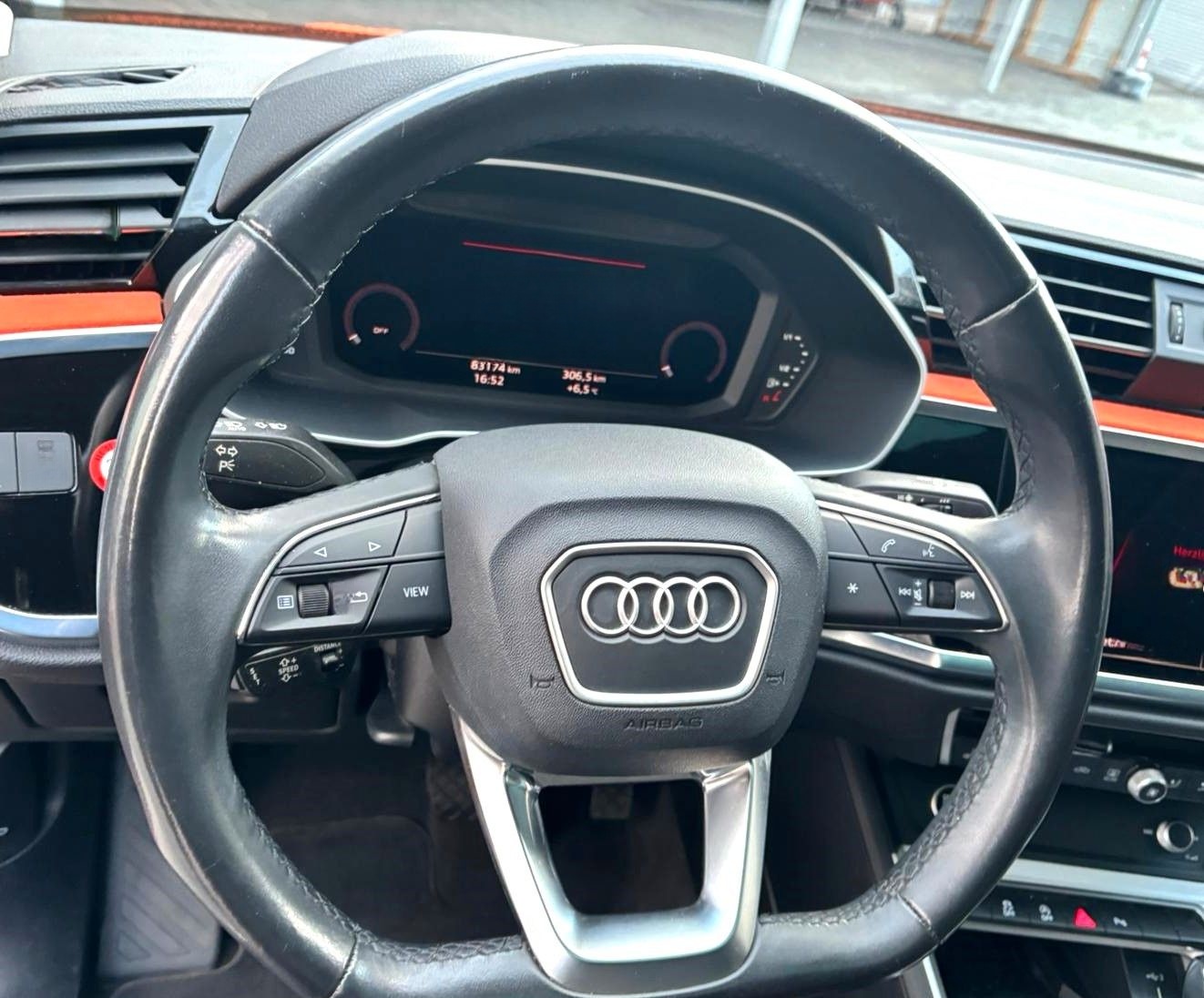 Audi Q3 35 TFSI S line/AHK/19´/Pano/virtual foto 10