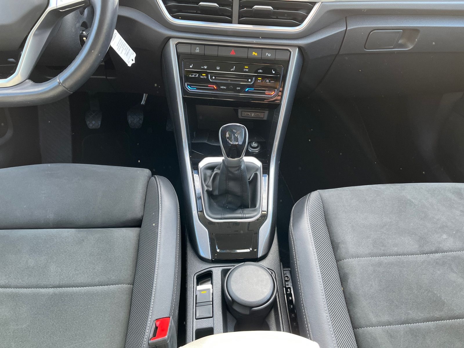 Volkswagen T-Roc 1.0TSI Style ACC App-C LED+ Navi PDC SHZ foto 8