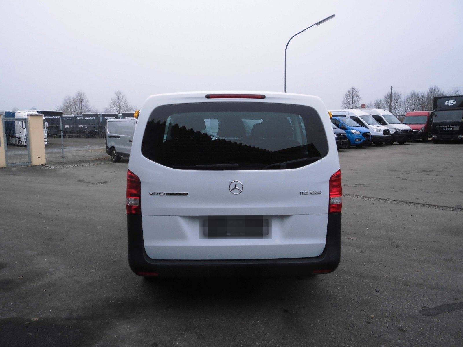 Mercedes-Benz Vito Tourer Bus 110 CDI Pro FWD lang 9-Sitzer foto 13