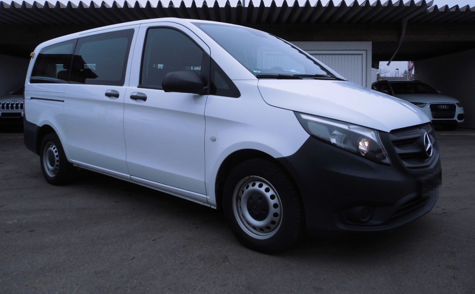 Mercedes-Benz Vito Tourer Bus 110 CDI Pro FWD lang 9-Sitzer foto 15