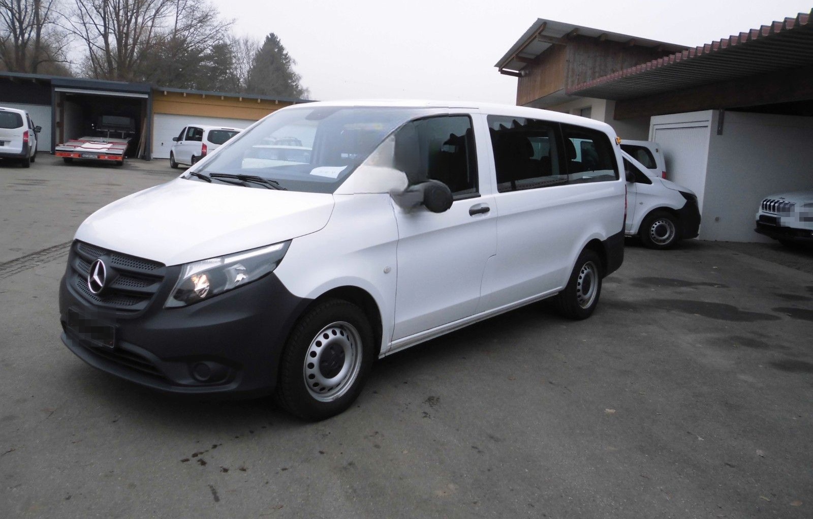 Mercedes-Benz Vito Tourer Bus 110 CDI Pro FWD lang 9-Sitzer foto 4