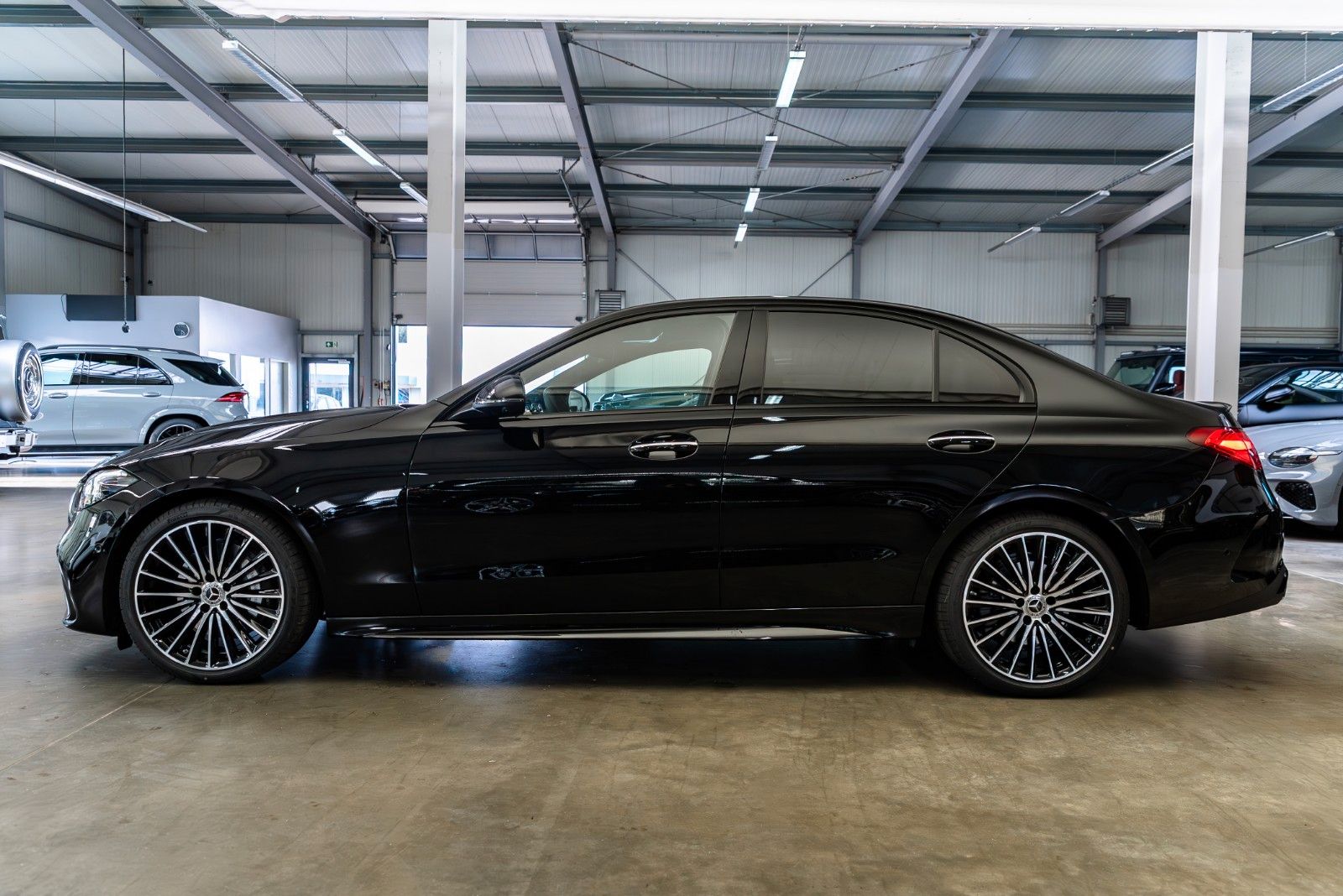 Mercedes-Benz C 300 d AMG Premium PLUS / MY 26 /  30% Discount foto 9