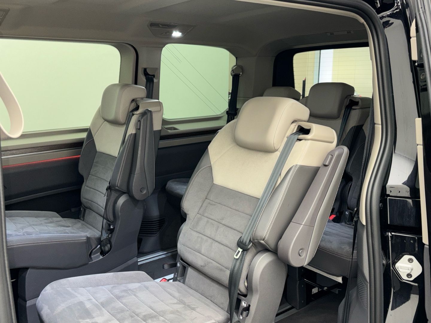 Volkswagen T7 Multivan 2.0 TDI DSG Style Matrix ACC 7Sitze foto 11