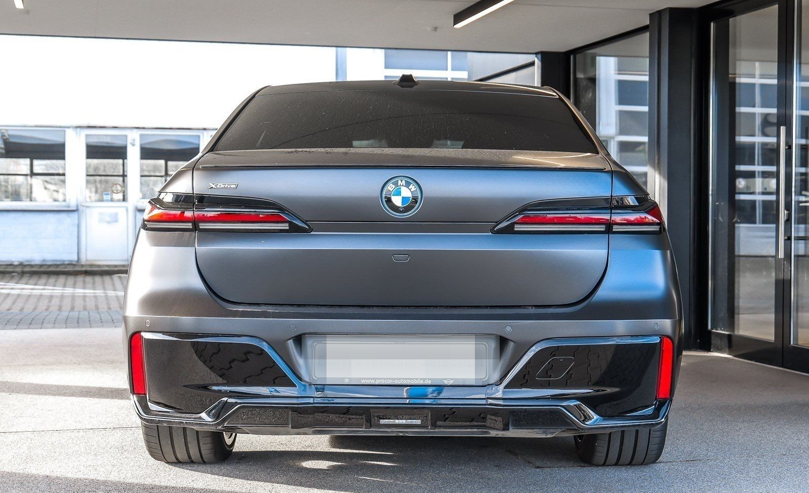 BMW 750e xDrive M Sport TV HUD PANO ACC 360°KAM RFK  foto 6