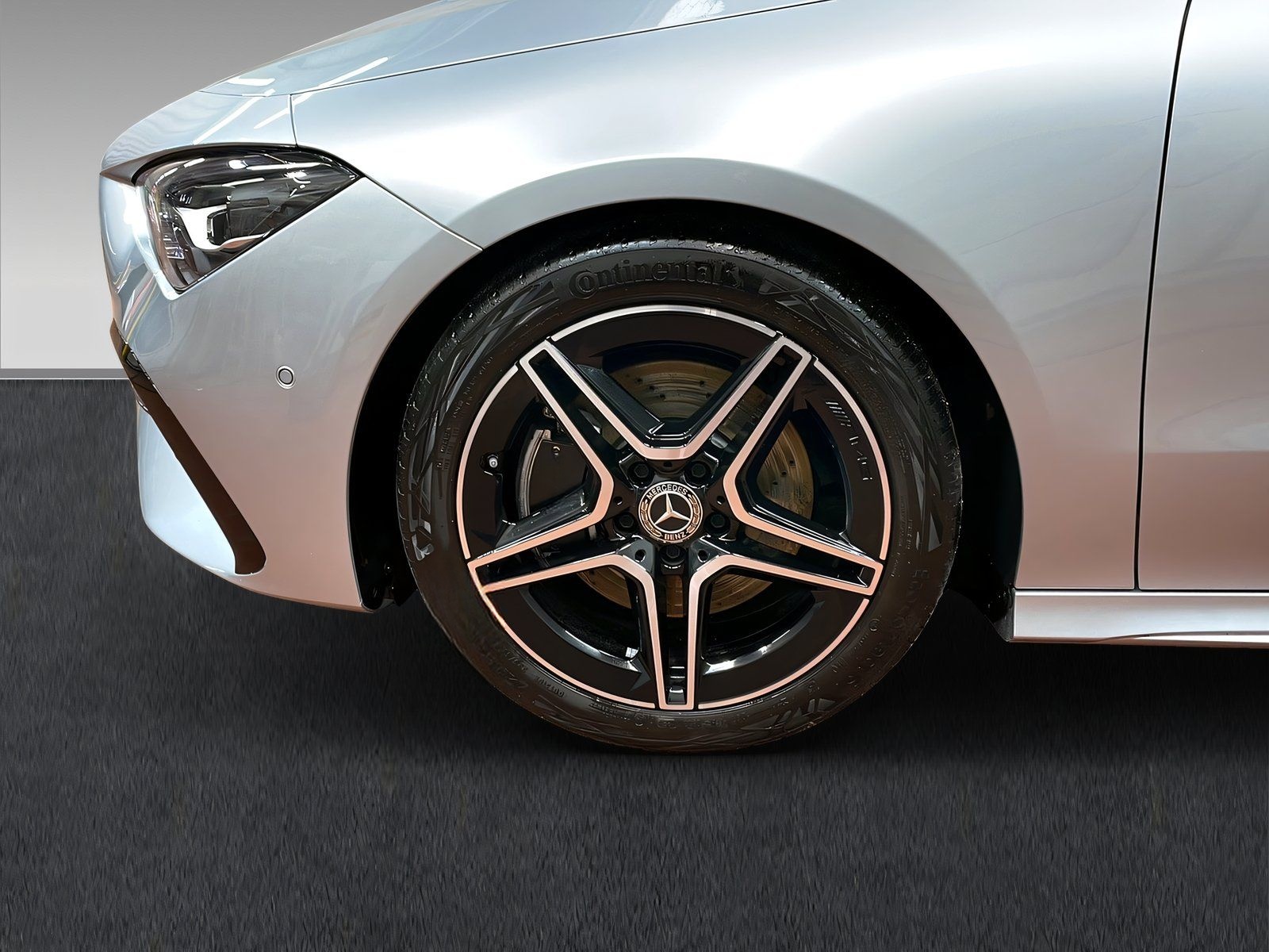 Mercedes-Benz CLA 200 SB AMG+LED+NIGHT+Kamera+Memo+Ambi+AHK foto 4